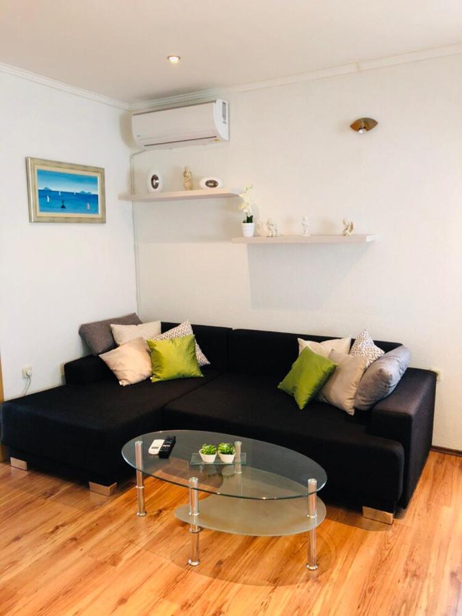 Apartman Stevic Pisak Luaran gambar