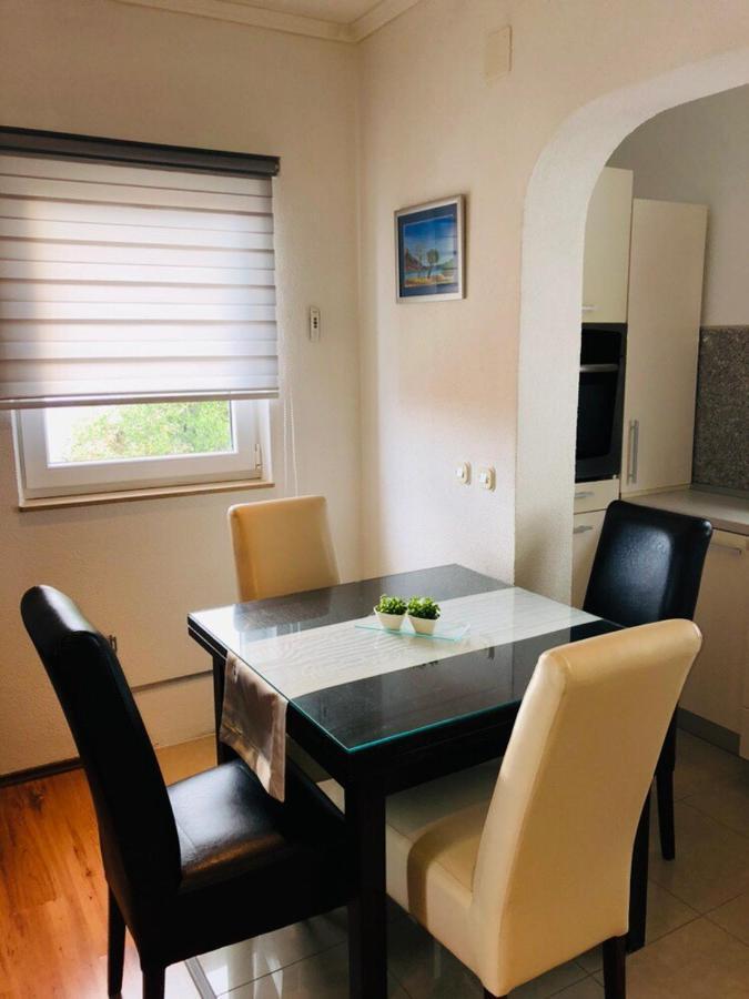 Apartman Stevic Pisak Luaran gambar